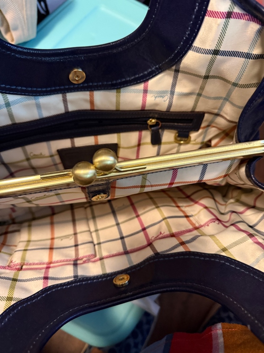 Coach Navy Patent Leather Shoulder Bag with Kiss-Lock - Picture 3 of 6